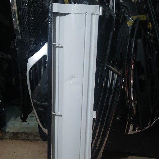 Hyundai h100 tailgate - Private Seller