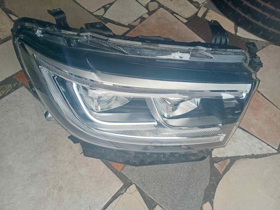 RH Headlight Assembly Replacement For GWM Cannon2022 - Private Seller RH Headlight Assembly Replacement For GWM Cannon2022 - Private Seller
