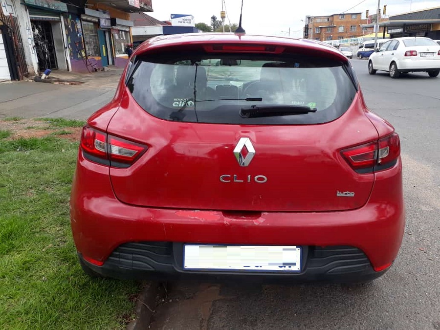 STIPPING CLIO 4