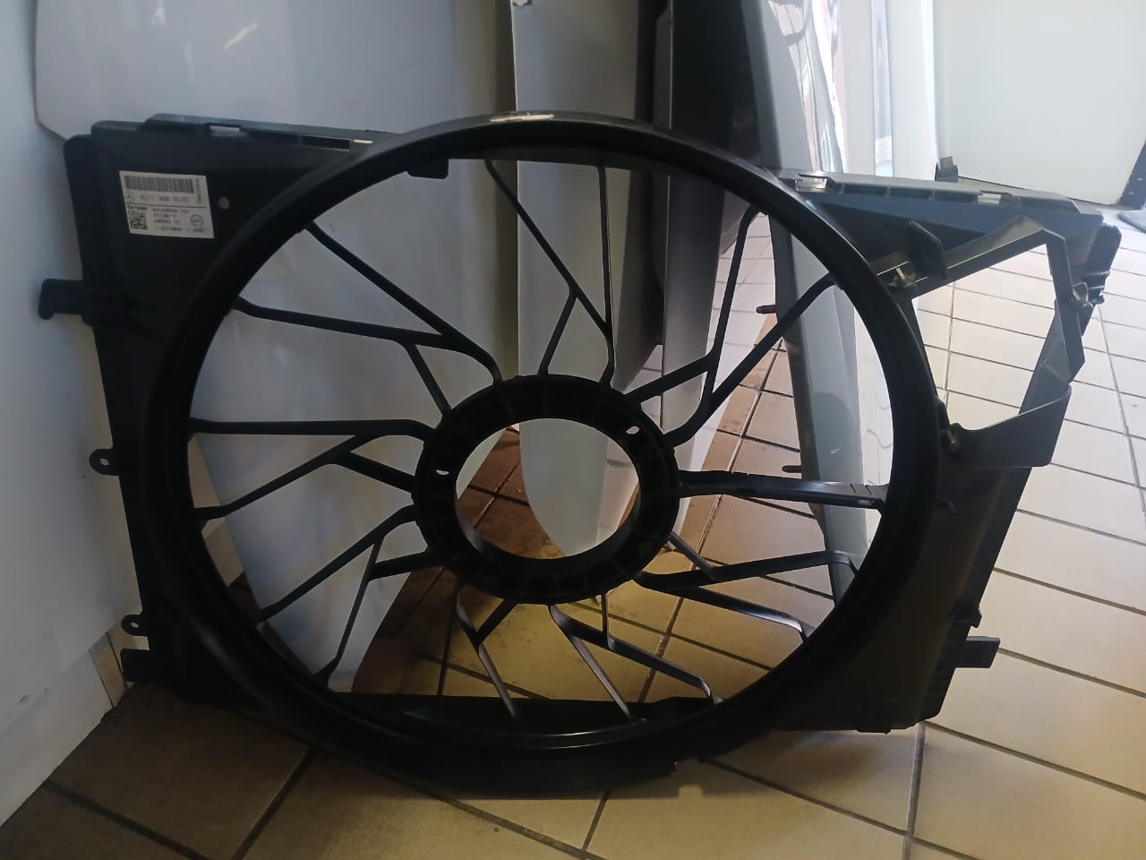 2018 MERCEDE BENZ E CLASS W212 FAN COWLING - Private Seller 2018 MERCEDE BENZ E CLASS W212 FAN COWLING - Private Seller
