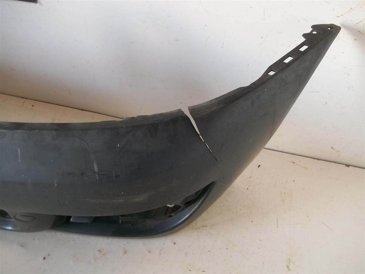 Renault Clio II '04-'05 front bumper - Private Seller Renault Clio II '04-'05 front bumper - Private Seller