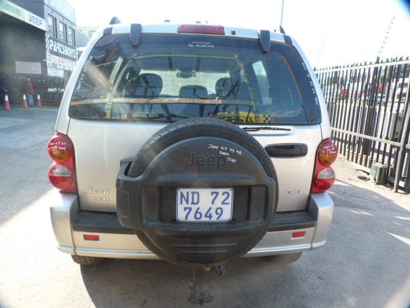 Jeep Cherokee 3.7 V6 4x4 LTD Edition AT Silver - 2003 STRIPPING FOR SPARES - Private Seller Jeep Cherokee 3.7 V6 4x4 LTD Edition AT Silver - 2003 STRIPPING FOR SPARES - Private Seller