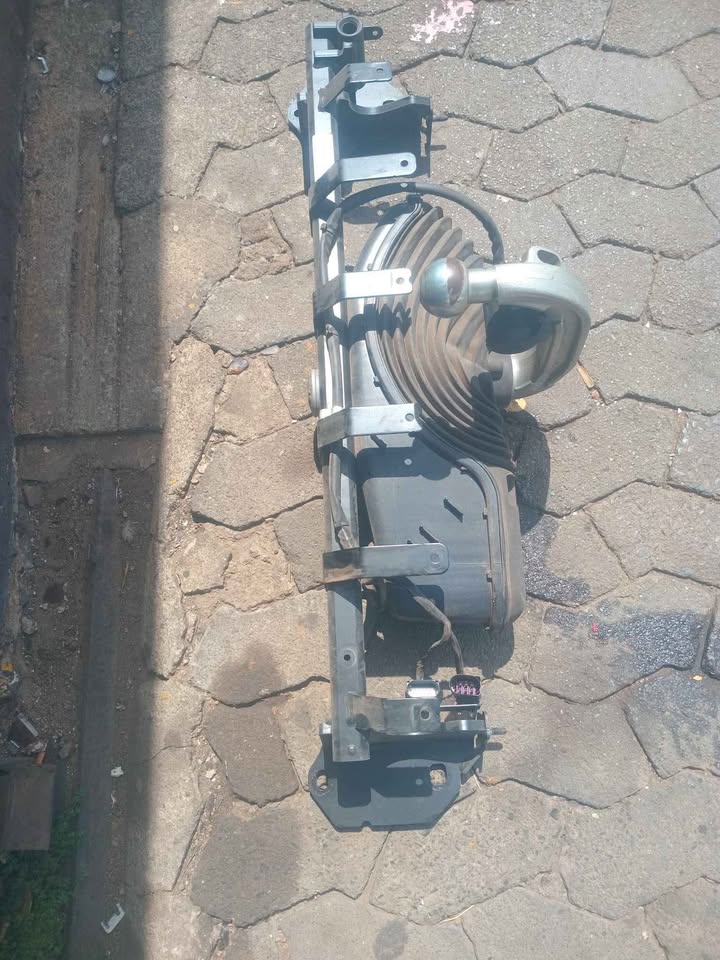 Bmw G01 tow bar - Private Seller Bmw G01 tow bar - Private Seller