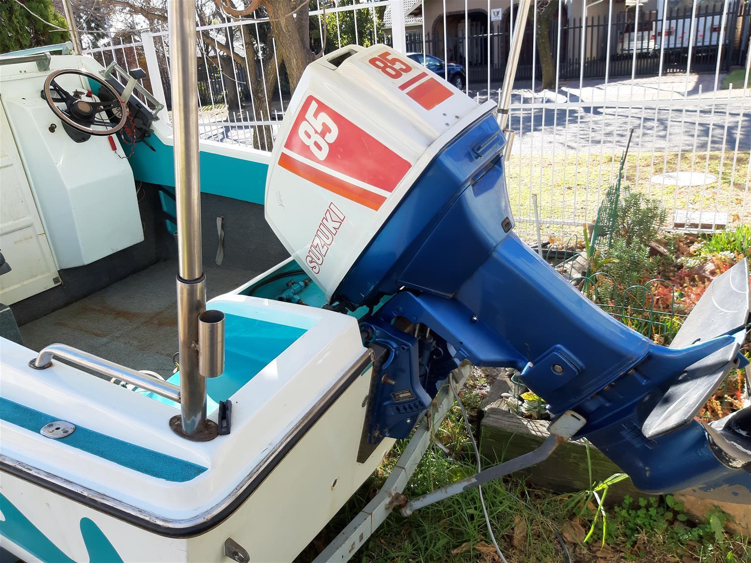 16ft Vagabond Cabin Cruiser Boat with 85Suzuki Outboard motor
