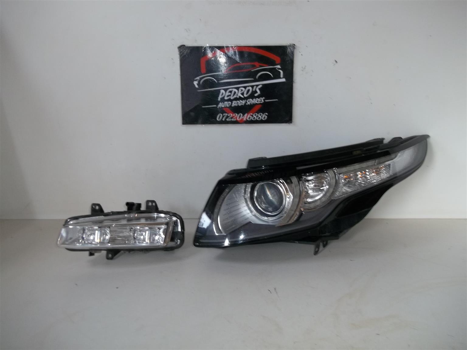 Land Rover Range Rover Evoque (L538) '11-'15 headlight & fog light set - Private Seller Land Rover Range Rover Evoque (L538) '11-'15 headlight & fog light set - Private Seller