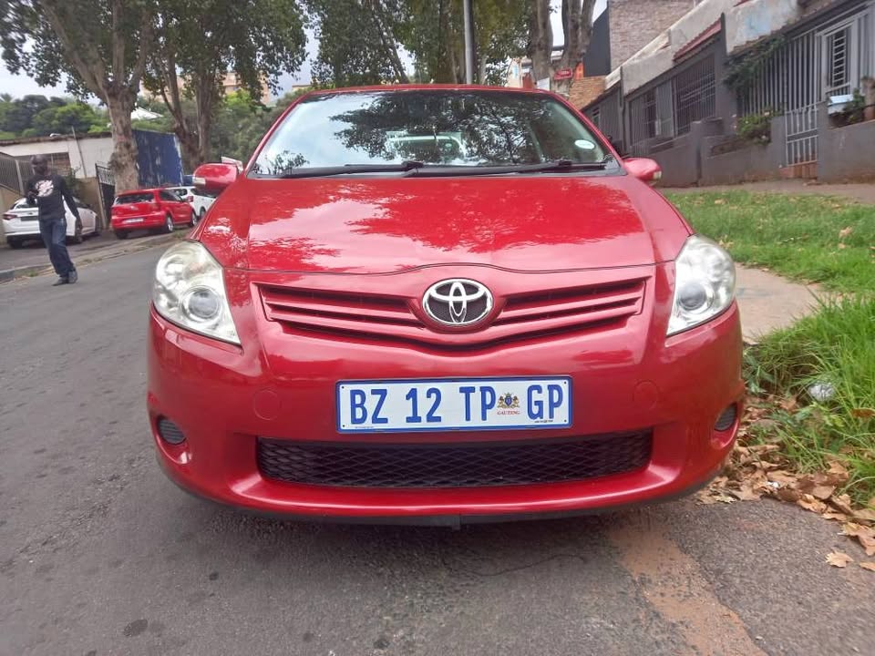 2012 Toyota Auris 1.3 Petrol, Manual, Maroon