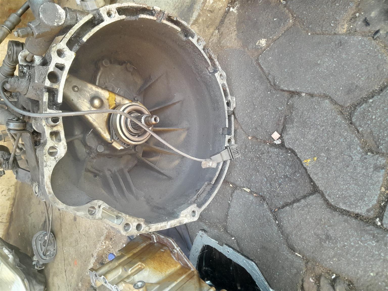 Hyundai H1 Bus Gearbox for Sale - Private Seller
