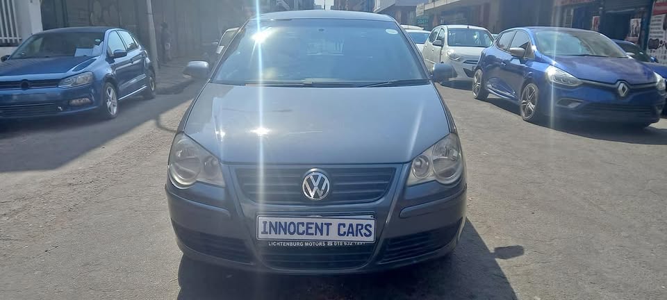 USED 2011 VW POLO BUGJWA 1.6, AUTOMATIC, GREY COLOUR , 83000KM, ACCIDENT FREE