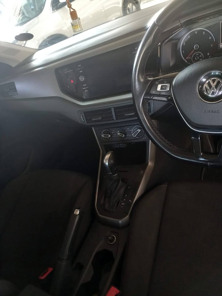 Volkwagen Polo 8 1.0 Tsi R.Line DSG Automatic Petrol