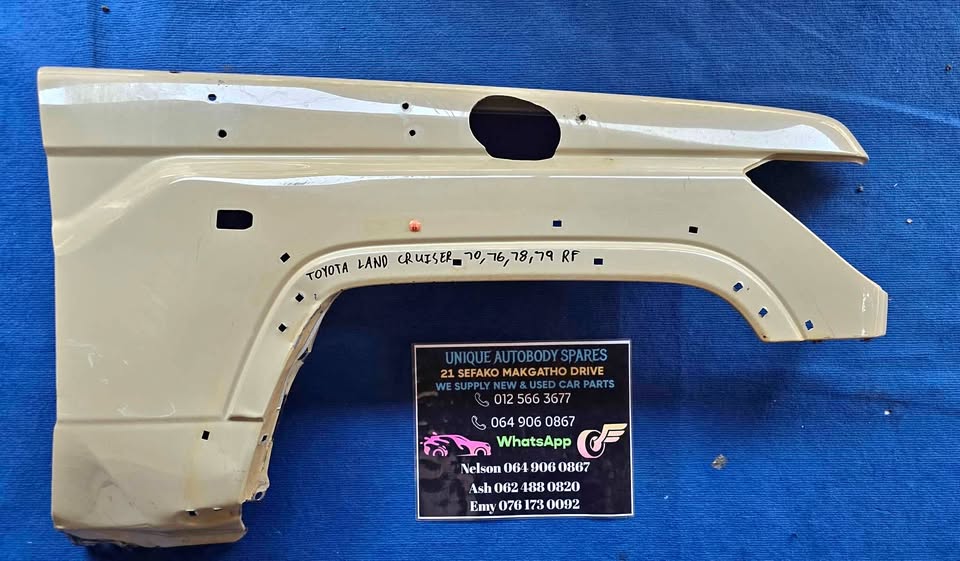Toyota Land Cruiser Right Fender