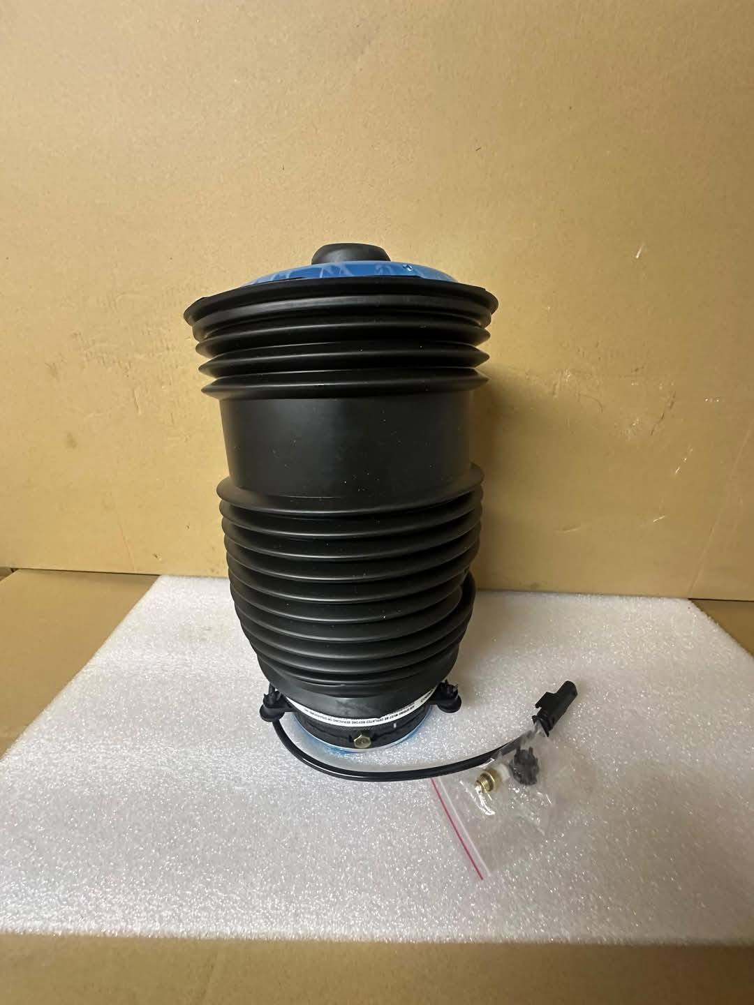 BRAND NEW W205 AND W213 REAR AIR BELLOWS - Private Seller