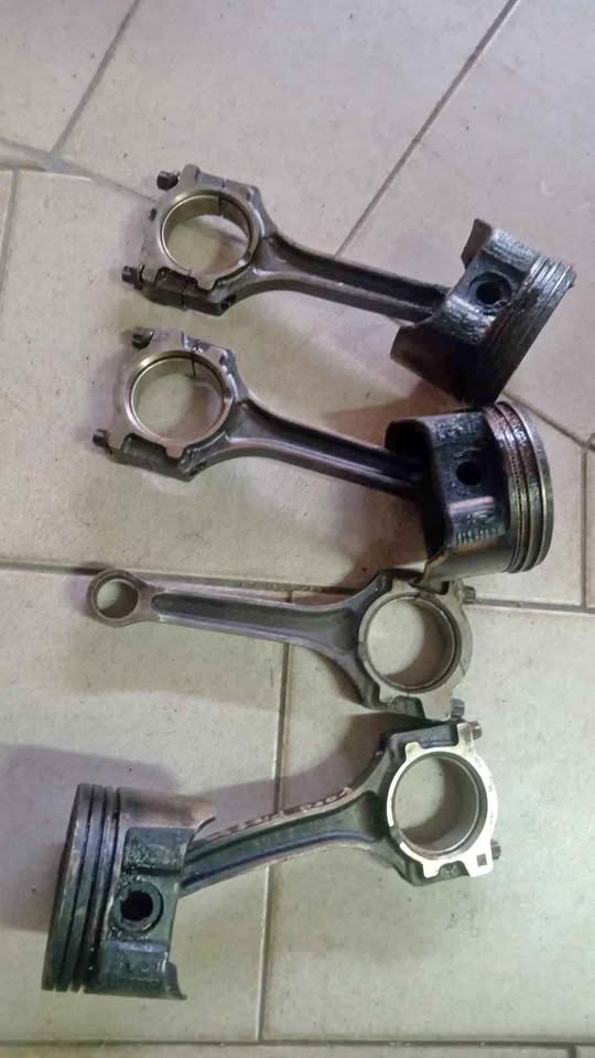 Ford fiesta 1.4 conrods with pistons - Private Seller Ford fiesta 1.4 conrods with pistons - Private Seller