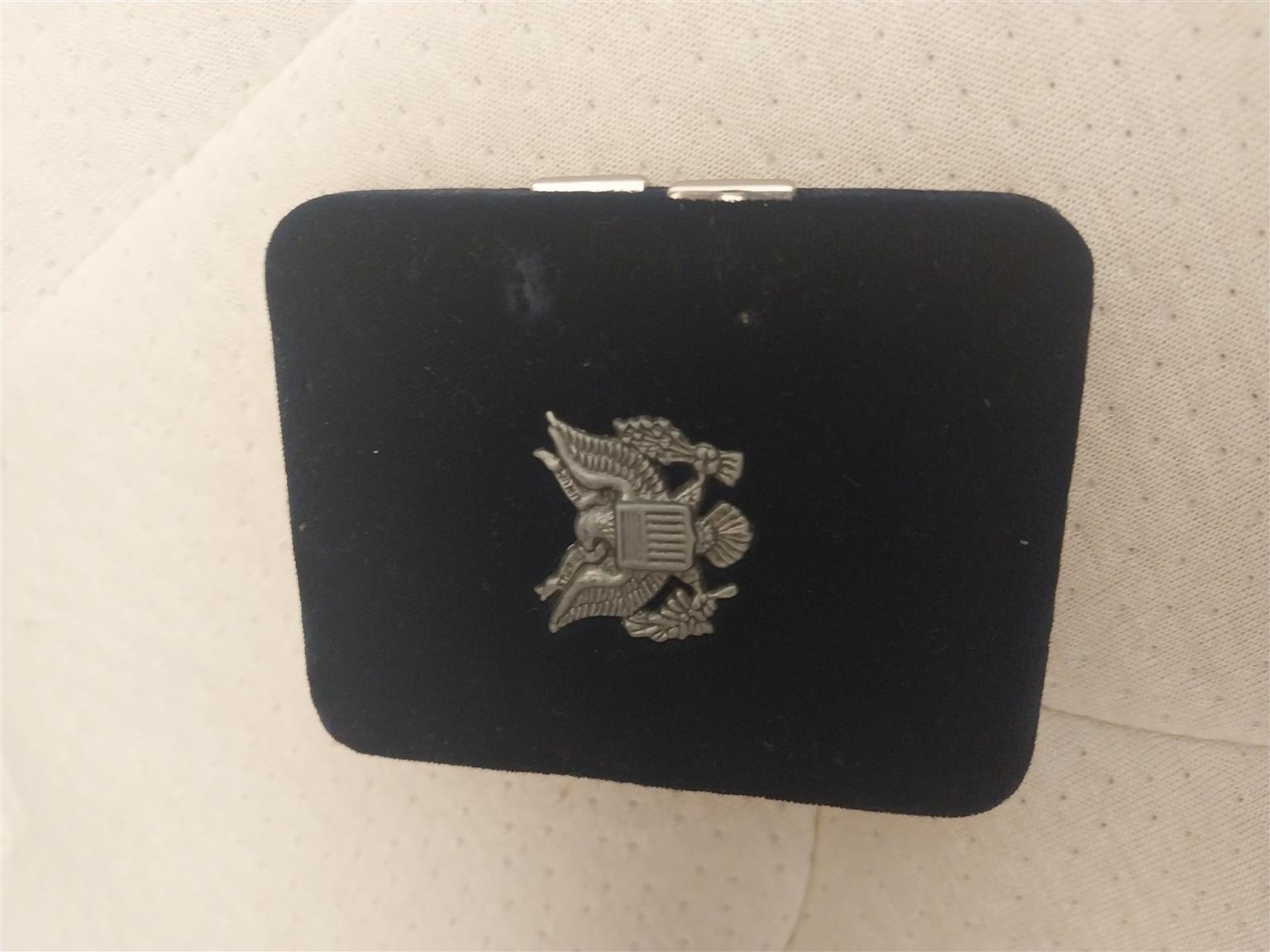 1 USA Fine silver Dollar in original packaging 1 USA Fine silver Dollar in original packaging