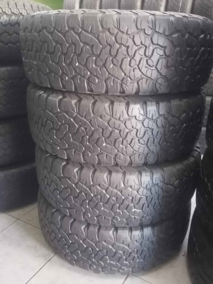 Toyota Hilux Dakar GD6 18" Mag Rims (WITH USED TYRES)