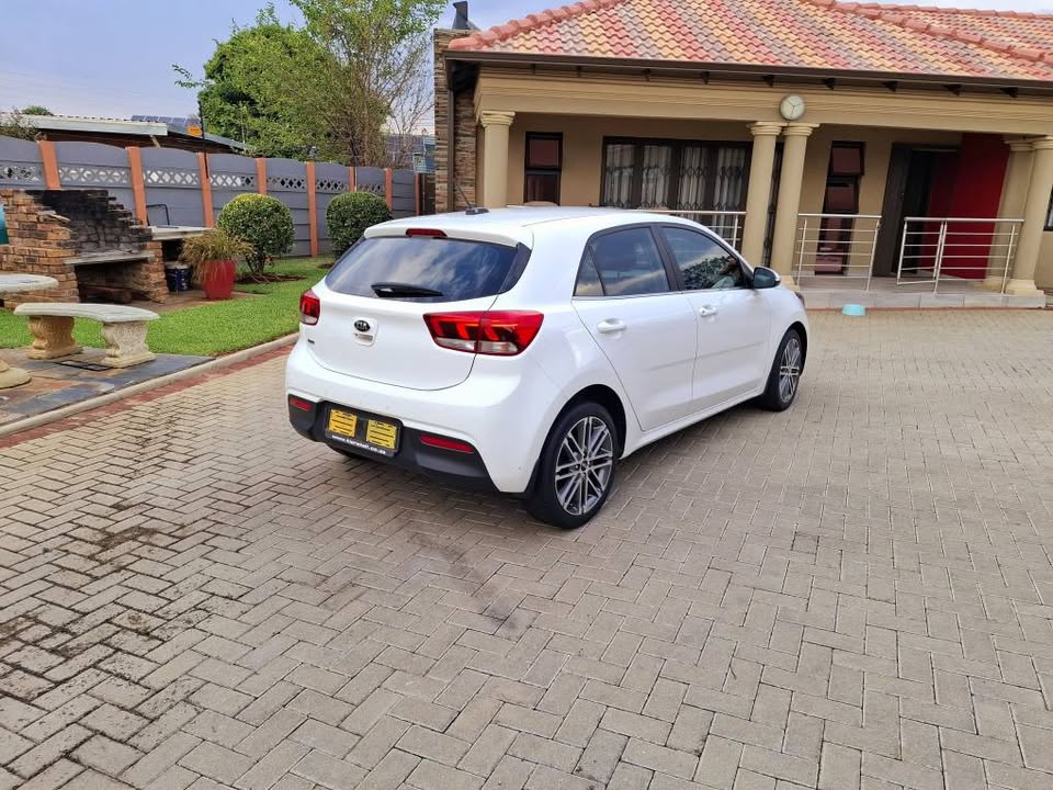 Kia Rio 1.4 Auto tec
