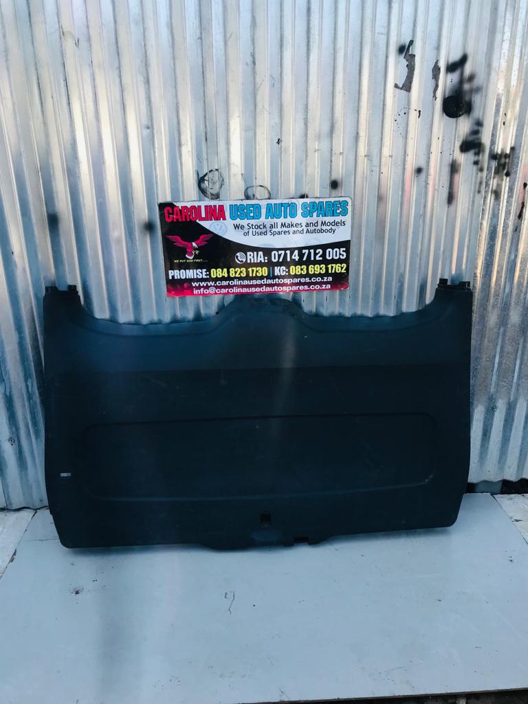 Mercedes Benz W447 Viano tailgate cover - Private Seller Mercedes Benz W447 Viano tailgate cover - Private Seller