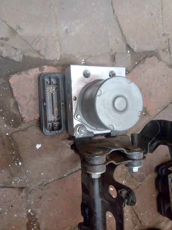 Toyota Rav 4 2019 abs pump
