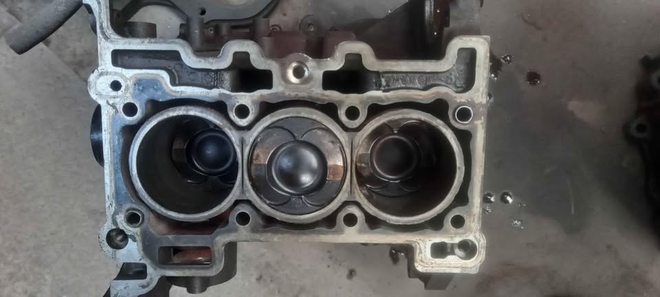 Ford 1.0 3 cylinder bottom sub assembly - Private Seller Ford 1.0 3 cylinder bottom sub assembly - Private Seller