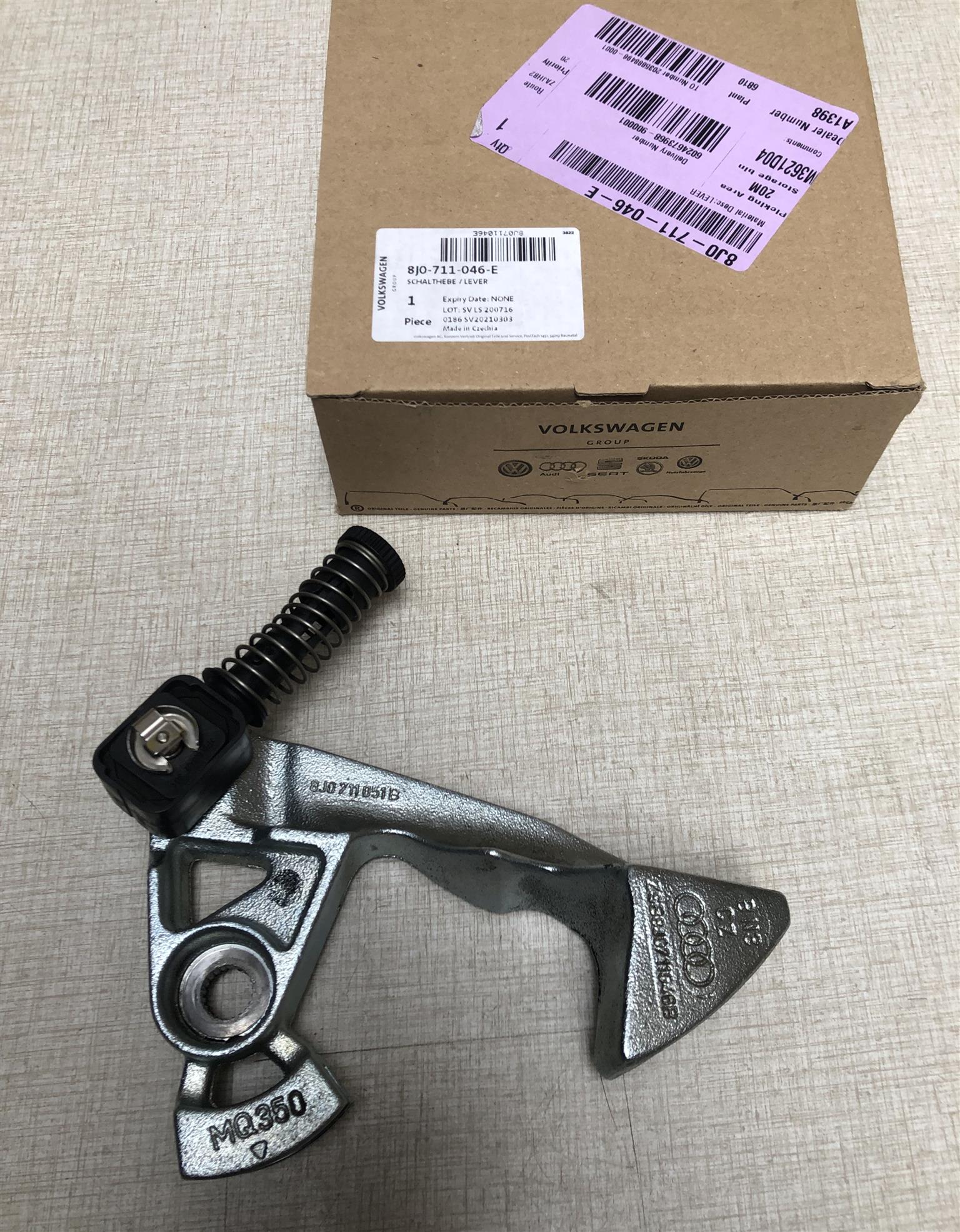 Audi gearbox side gear selector lever arm - Private Seller