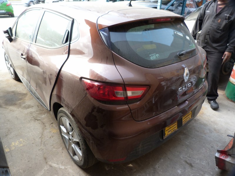 STRIPPING Renault Clio IV 900T Expression TCe Manual - 2016 - Private Seller STRIPPING Renault Clio IV 900T Expression TCe Manual - 2016 - Private Seller