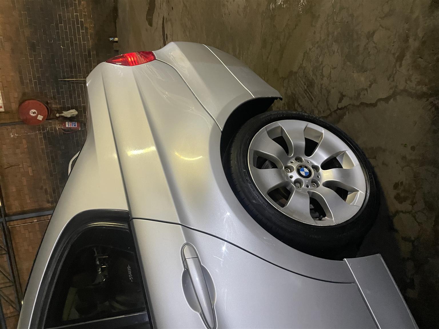 E90 Bmw Excellent condition 0790703835