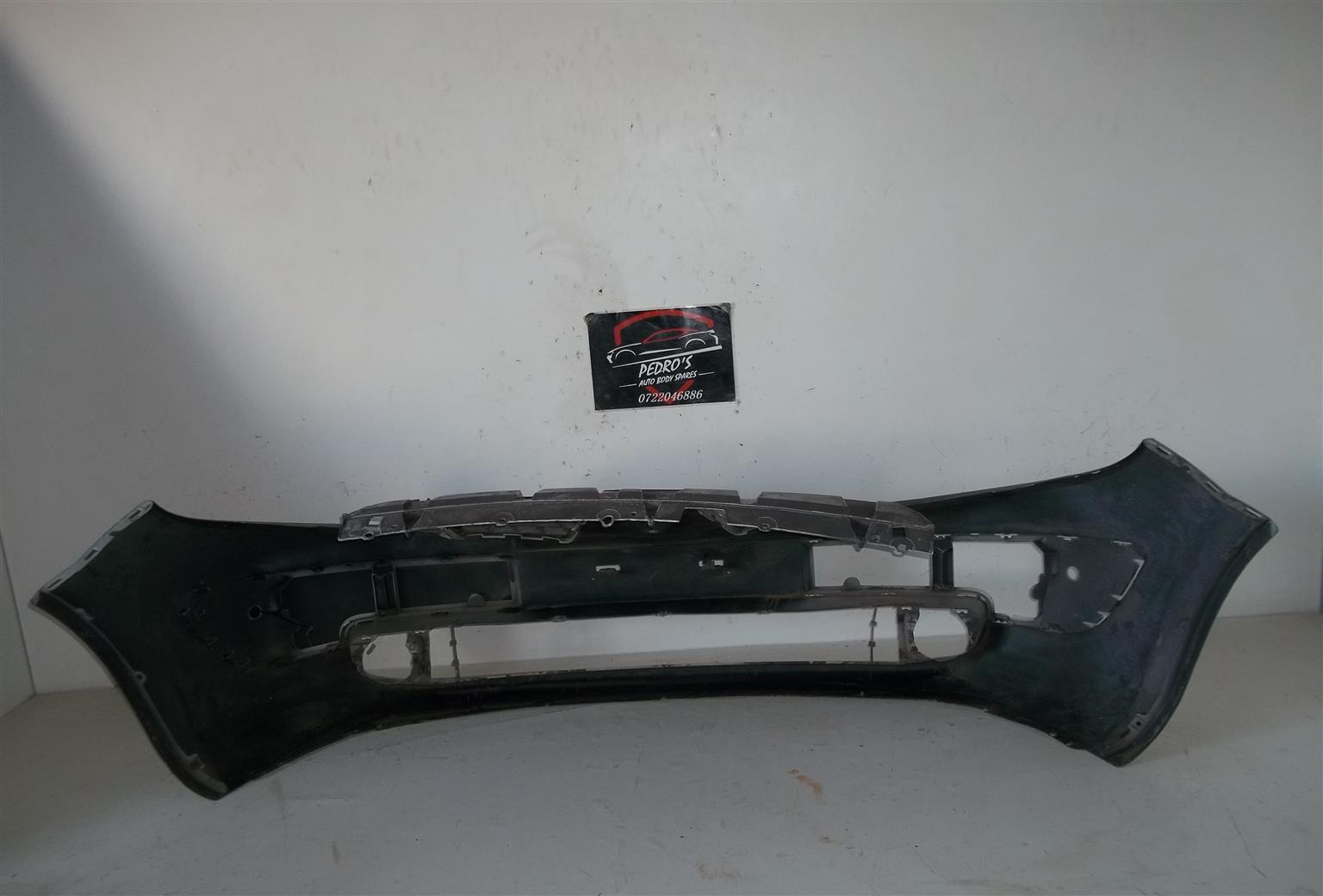 renault Scenic Mk2 '04-'05 front bumper - Private Seller renault Scenic Mk2 '04-'05 front bumper - Private Seller