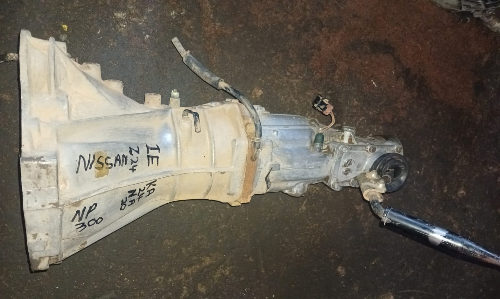 NISSAN NP300 5 SPEED GEARBOX FOR SALE - Private Seller NISSAN NP300 5 SPEED GEARBOX FOR SALE - Private Seller