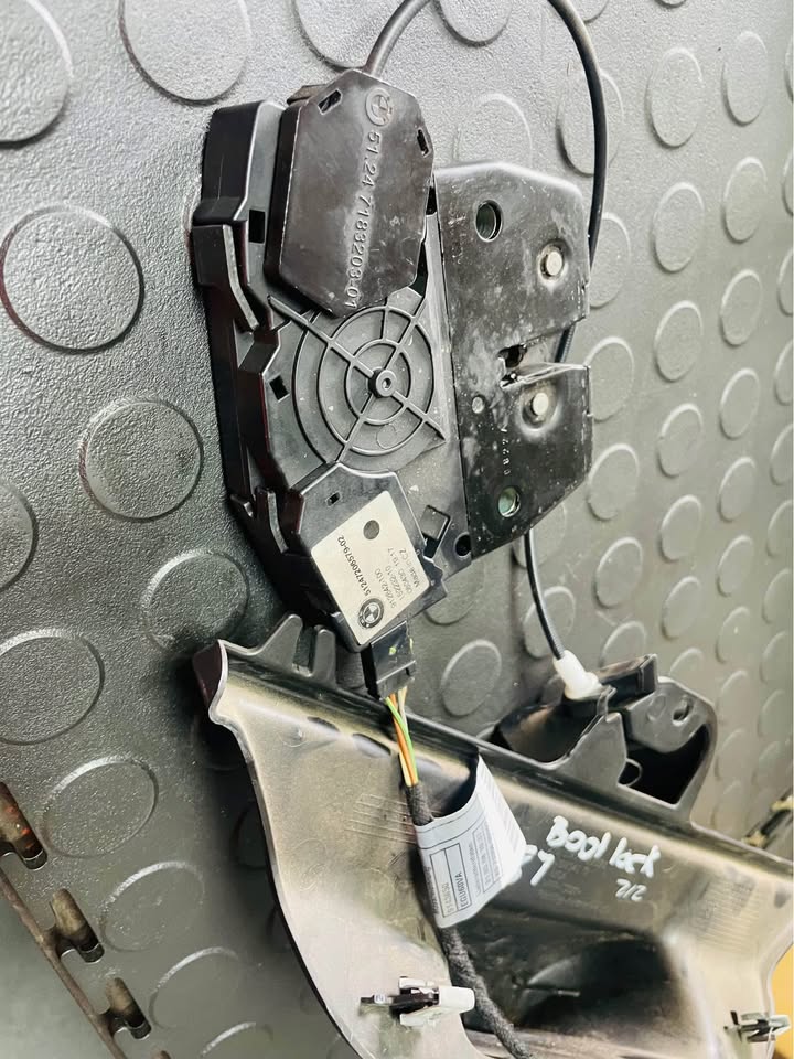 BMW E70 boot lock - Private Seller
