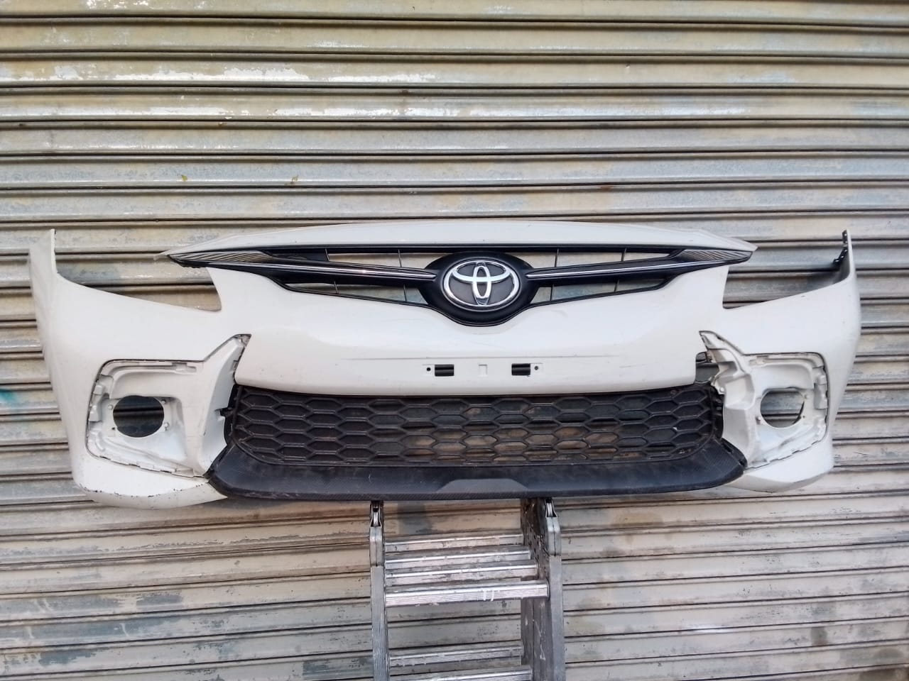 (2021-2023) TOYOTA STARLET FRONT BUMPER WITH GRILLE FOR SALE - Private Seller (2021-2023) TOYOTA STARLET FRONT BUMPER WITH GRILLE FOR SALE - Private Seller