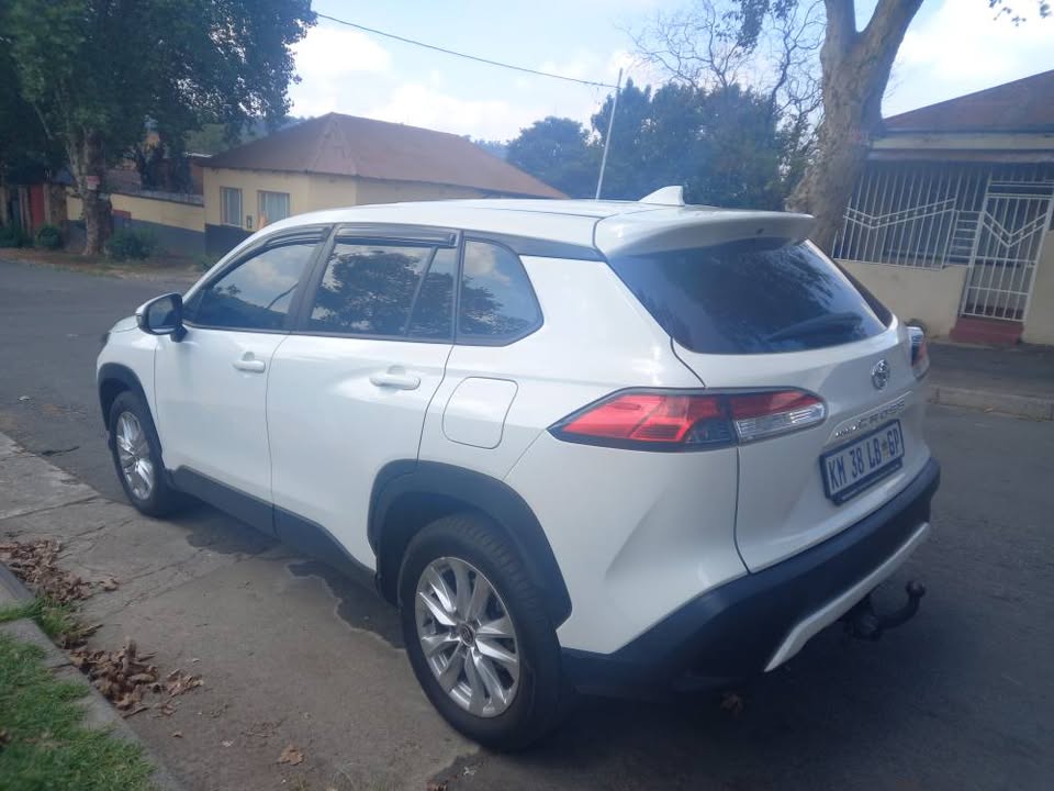 2022 TOYOTA COROLLA CROSS 1.8 PETROL, AUTOMATIC, WHITE COLOR, MILEAGE