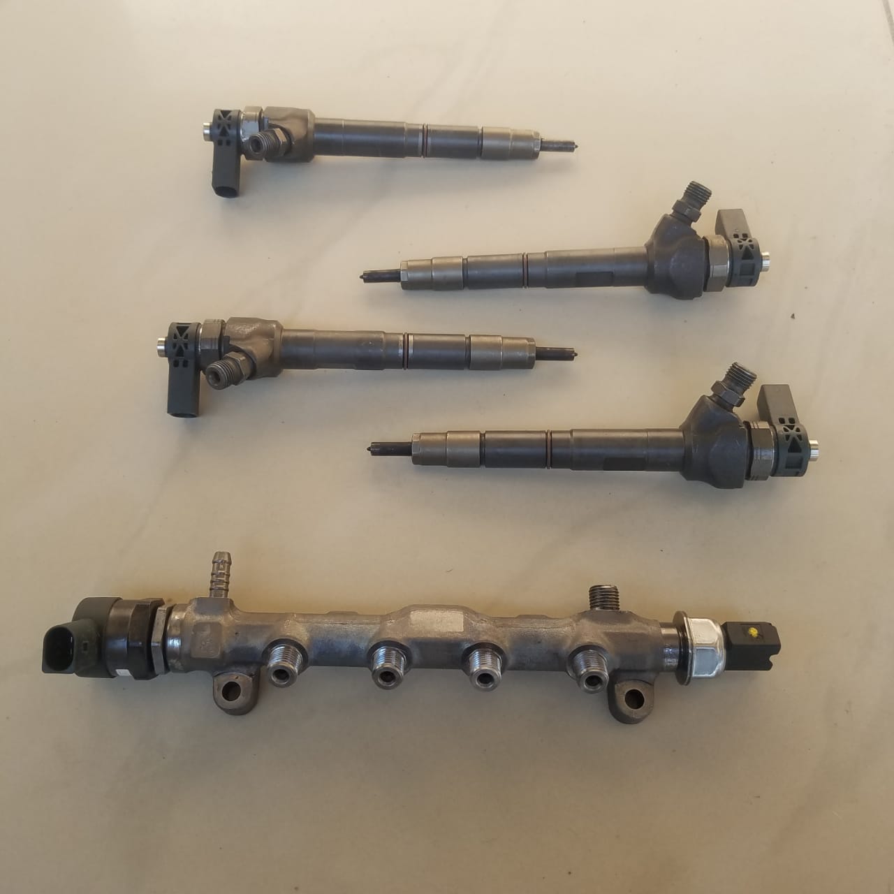 Audi / Golf 7 / Tiguan 2,0 tdi injectors for sale - Private Seller