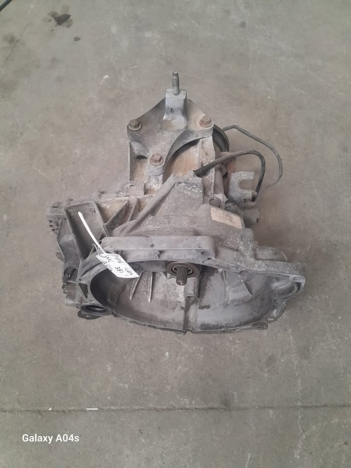 FORD ICON 1.6L MANUAL GEARBOX 2014 FOR SALE - Private Seller FORD ICON 1.6L MANUAL GEARBOX 2014 FOR SALE - Private Seller