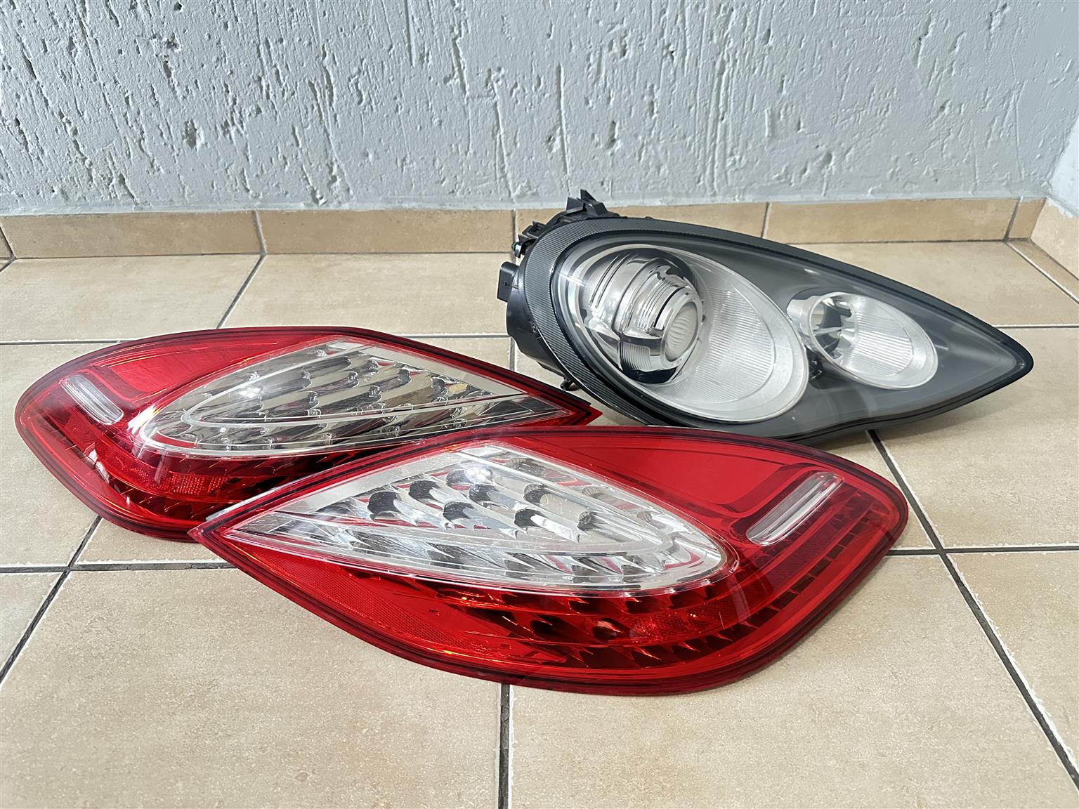 2013 Porsche Panamera Headlight And Taillight - Private Seller 2013 Porsche Panamera Headlight And Taillight - Private Seller