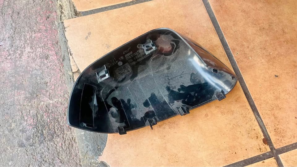 NISSAN Qashqai T32 side mirror cover 2013/22 - Private Seller NISSAN Qashqai T32 side mirror cover 2013/22 - Private Seller