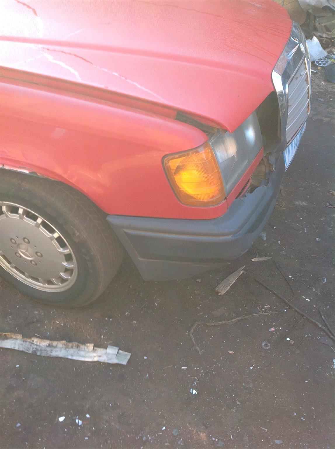 Stripping Mercedes-Benz 200E W124 1988 for Spares - Private Seller