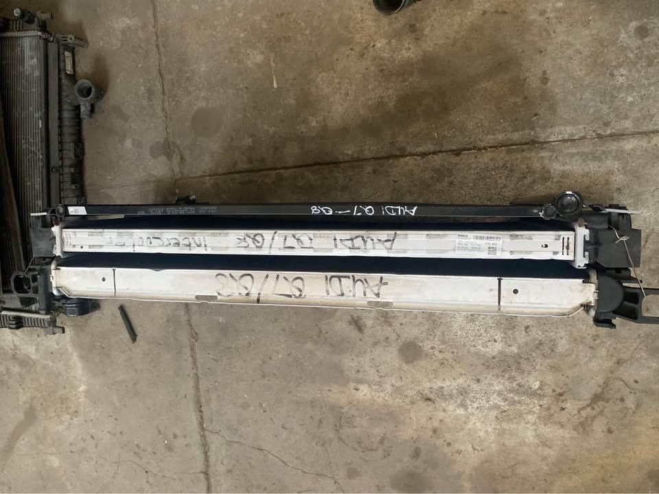 Audi Q7/Q8 radiator and condenser - Private Seller