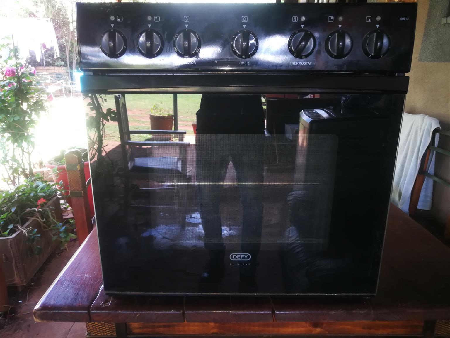 Defy Slimline Oven complete with Extractor 