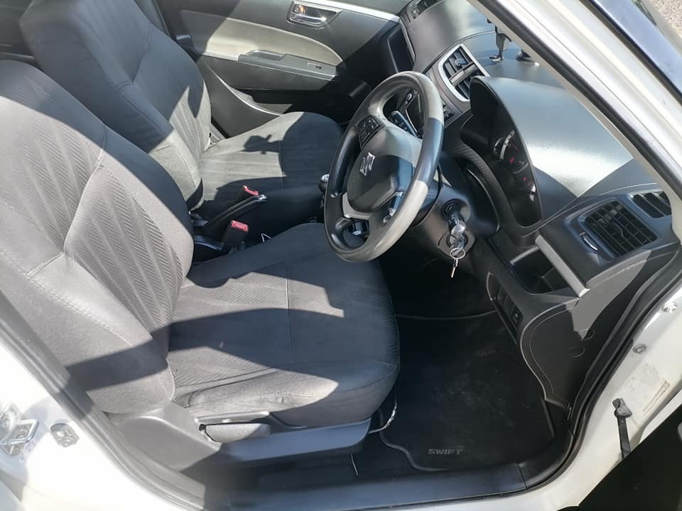 2014 Suzuki Swifts 1.2 Hatchback with a Nice interior seat
