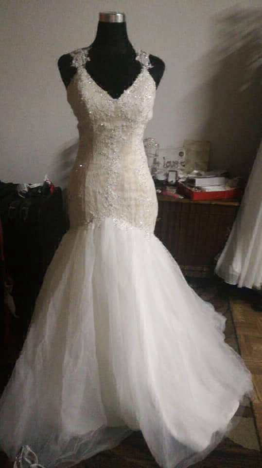 Beige and off white wedding  dress  for sale  Junk Mail