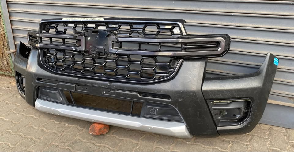 Ford Ranger T9 WildTrack complete front bumper Call or dm - Private Seller Ford Ranger T9 WildTrack complete front bumper Call or dm - Private Seller