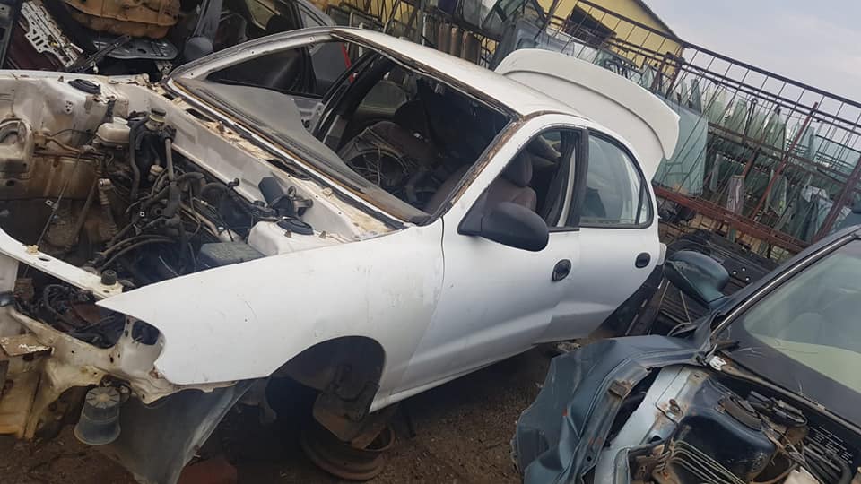 Hyundai J2 Elantra stripping for spares - Private Seller