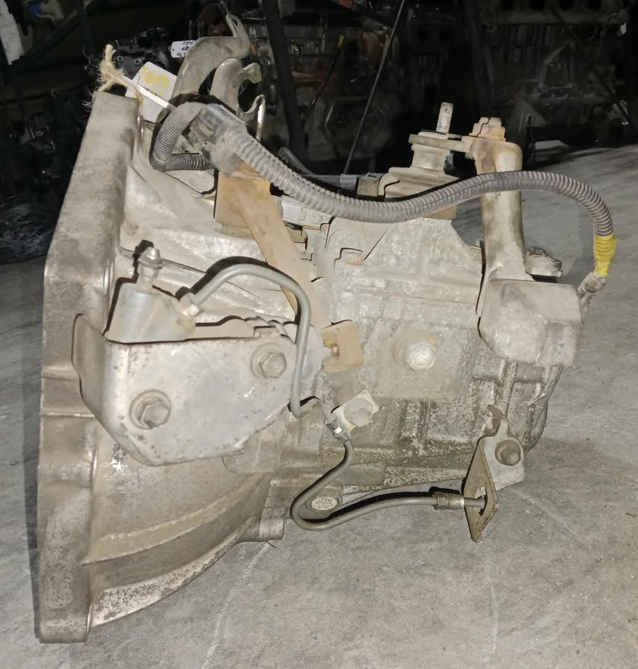 Toyota Yaris manual gearbox for sale - Private Seller Toyota Yaris manual gearbox for sale - Private Seller