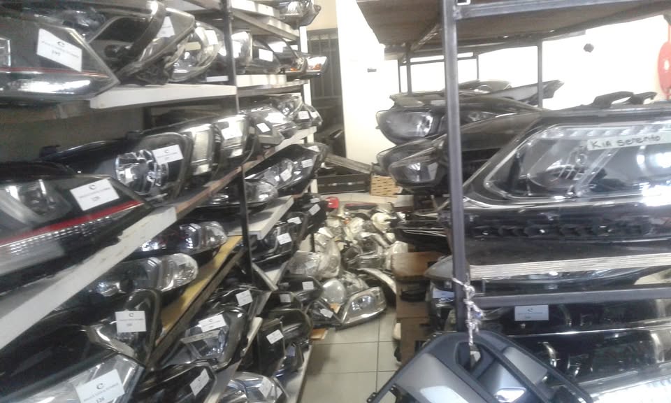 Mercedes Audi vw Bmw headlights - Private Seller