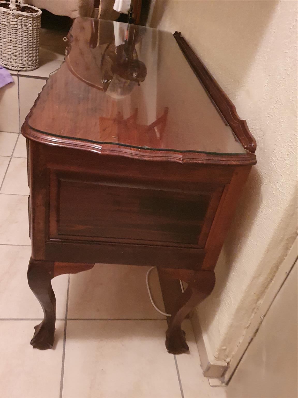 Antique Wood Dresser Antique Wood Dresser