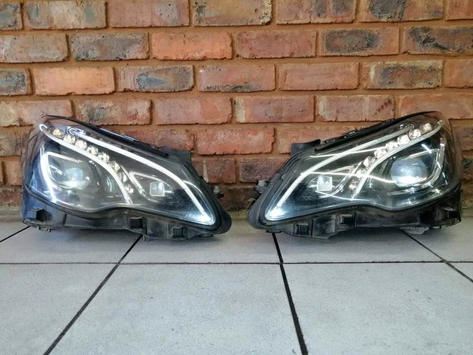 Mercedes W207 headlights