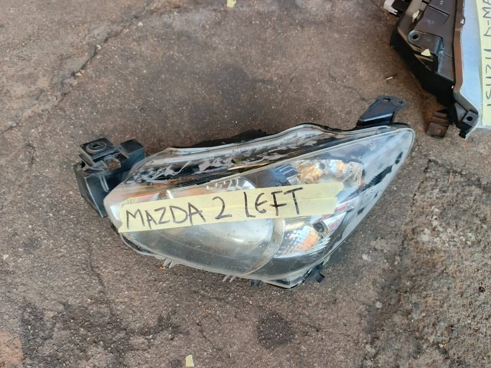 Mazda 2 left Headlight - Private Seller