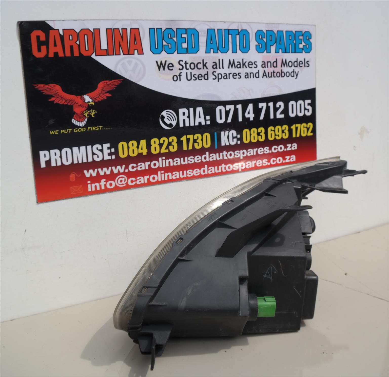 Ford Figo right side headlight - Private Seller