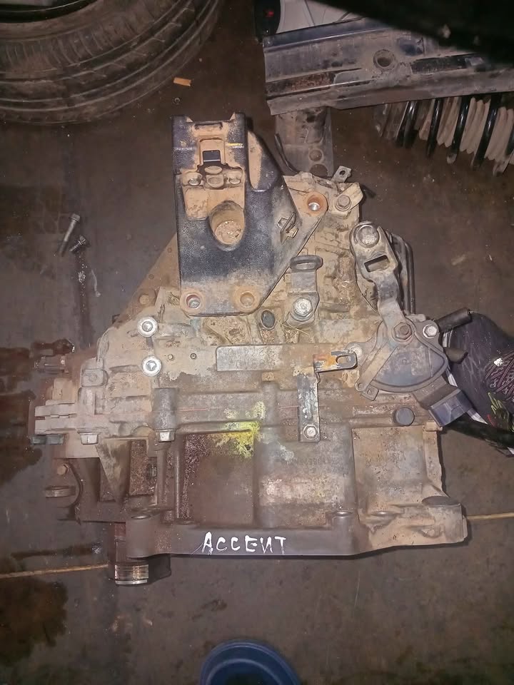 Hyundai accent 1.6 automatic gear box transmission - Private Seller Hyundai accent 1.6 automatic gear box transmission - Private Seller