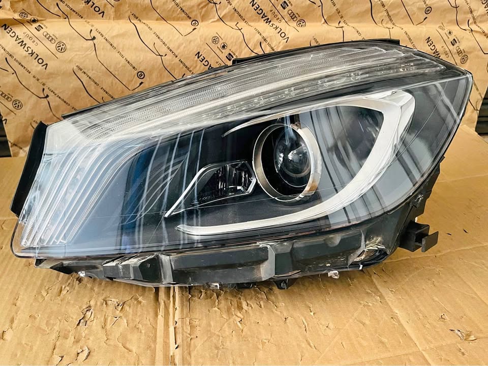 Mercedes Benz 176 A class intelligent headlight