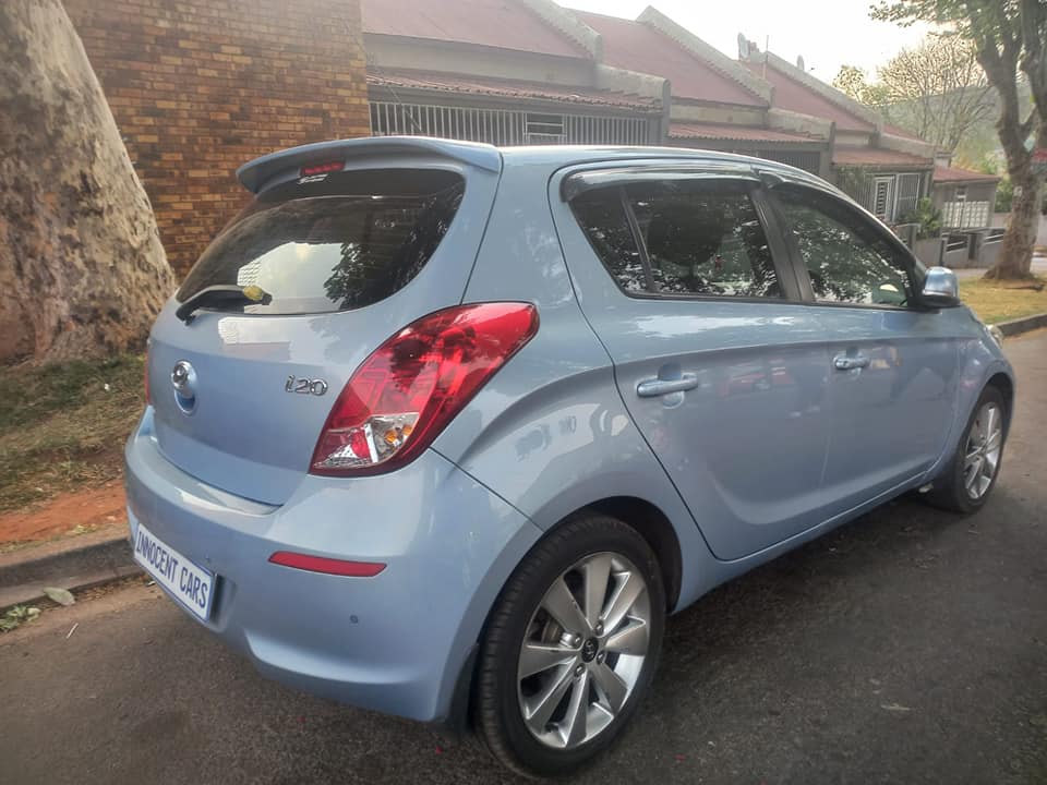2013 HYUNDAI i20 1.4 PETROL, MANUAL, SKY BLUE COLOR, MILEAGE 80000KMS
